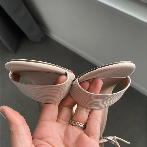 Call it Spring Heel Shoes and Clutch Set - Picture 7 of 12